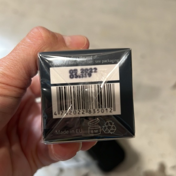 Makeup and Skincare Set with Kevyn Aucoin Eyelash Curler. All new in box! - Picture 5 of 12